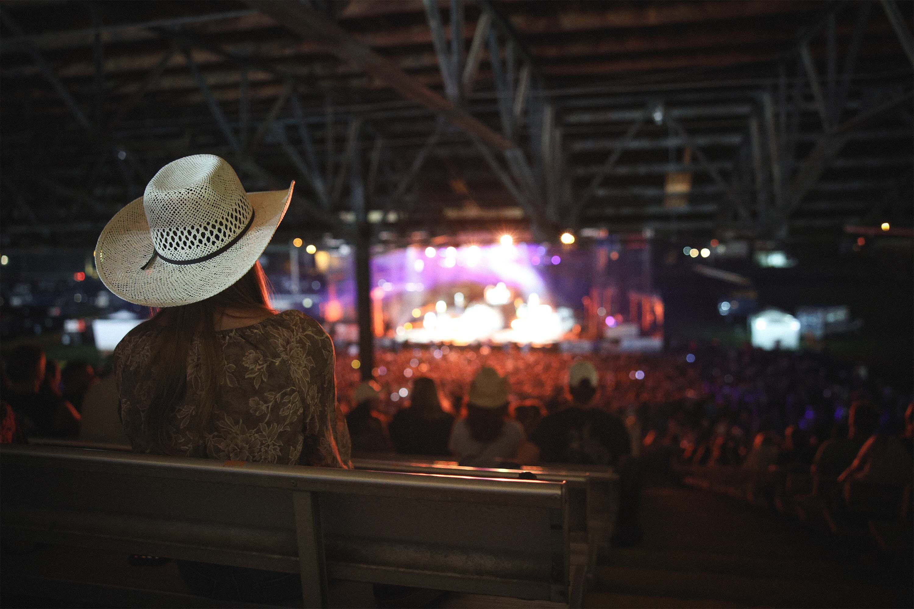 Fair hat girl