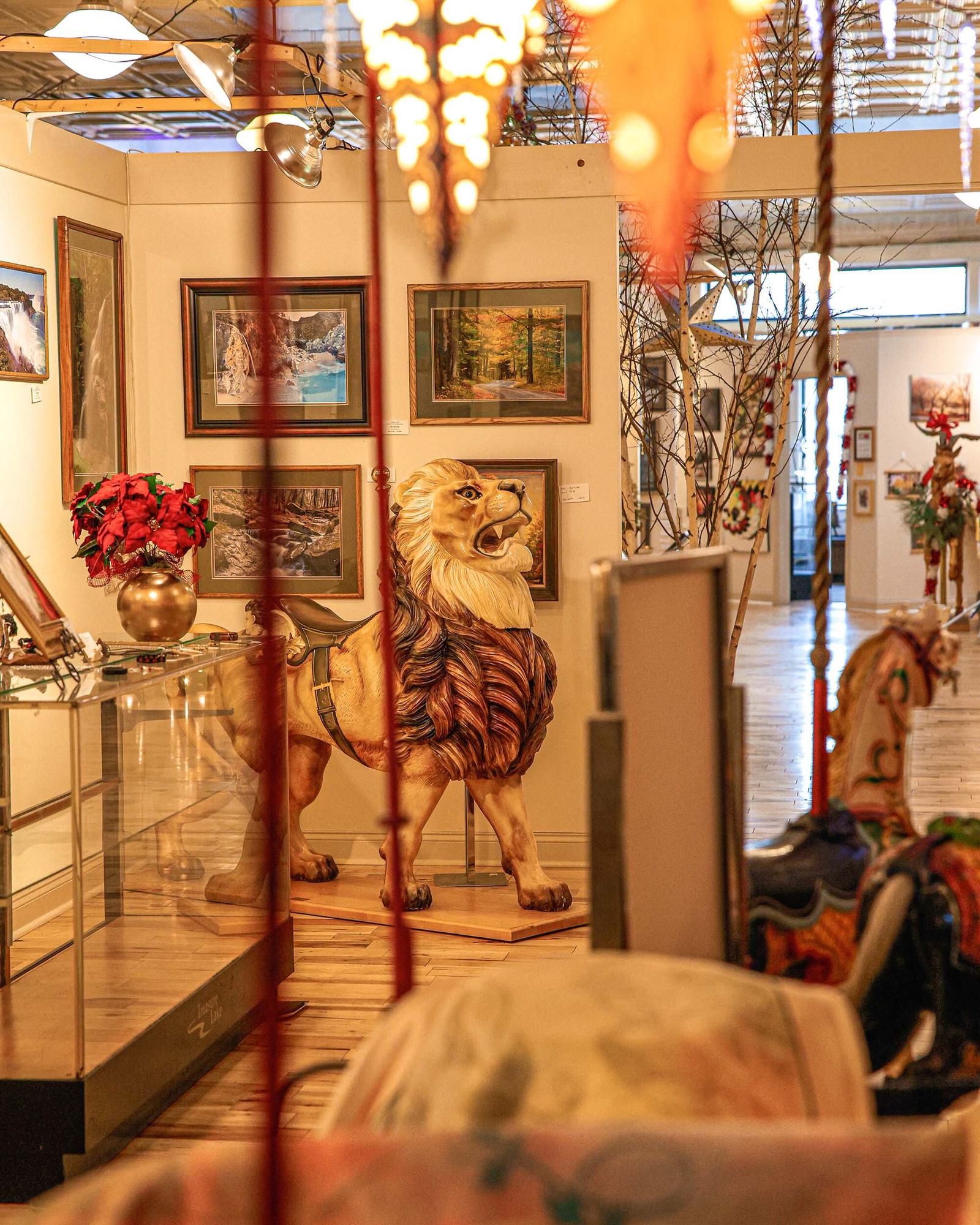 Gallery lion 01