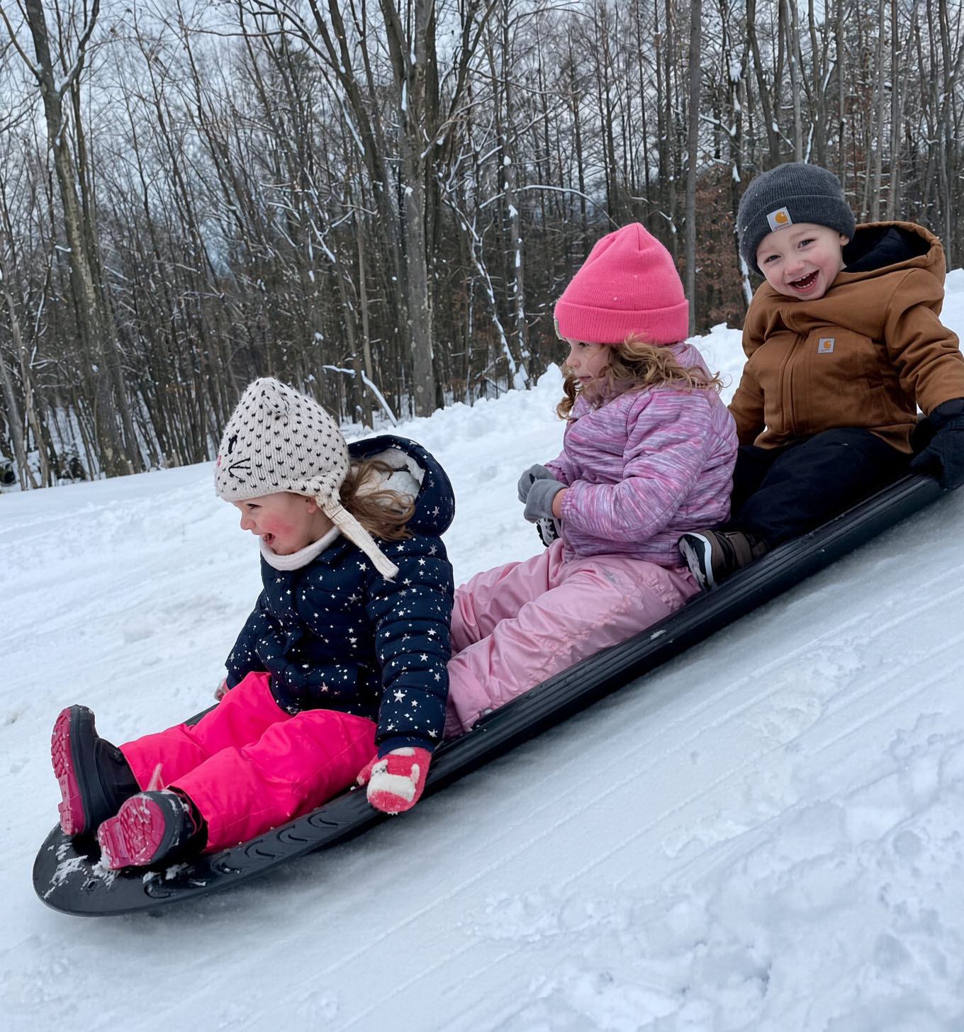 Sledding children 01
